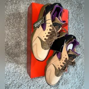 nike huarache LE (praline)